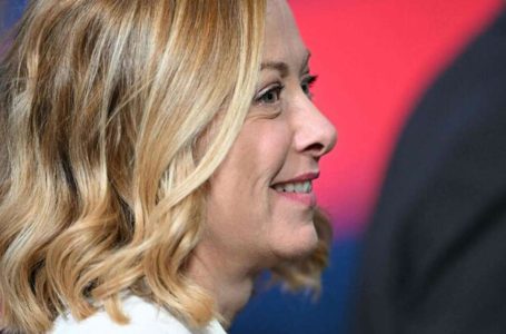 Mãe da criança, Patrizia Mercolino, recebeu uma ligação da chefe de governo italiana Foto: AN…