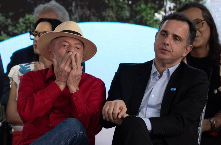  Presidente Lula tenta convencer Rodrigo Pacheco a ser candidato em Minas