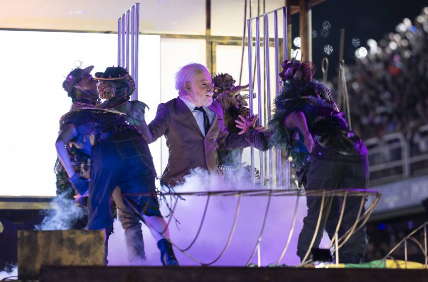  Acadêmicos de Niterói: o ônus da avaliação artística além da política