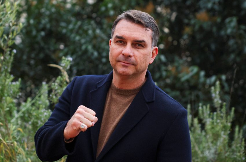  PT aciona TSE contra Flávio Bolsonaro e PL por vídeos com IA