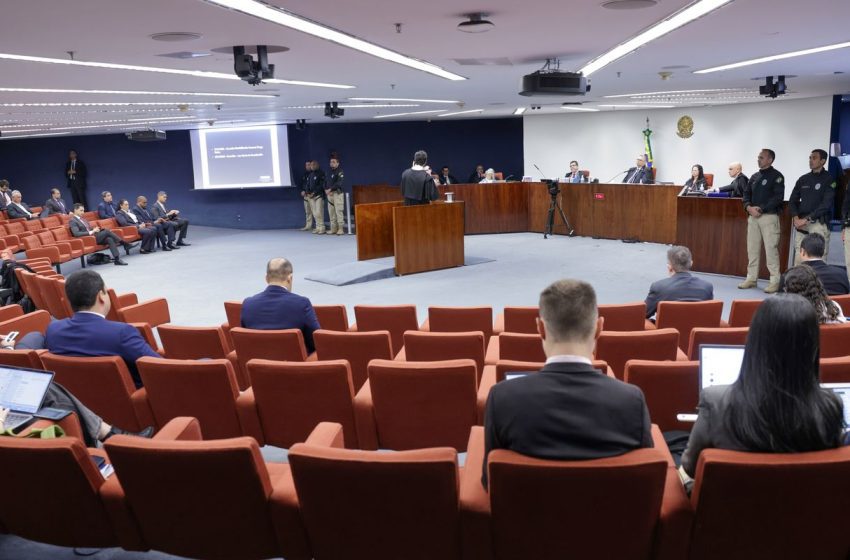  Moraes vota por rejeitar recursos de réus do Núcleo golpista