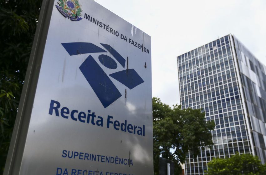  Receita Federal confirma desvios no acesso a dados de ministros e familiares
