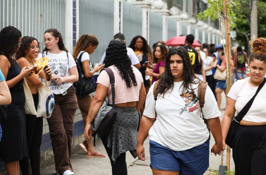  Fies: pré-selecionados devem finalizar inscrição online até terça-feira