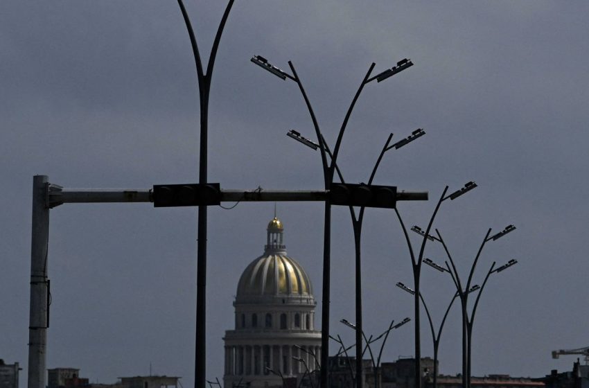  Crise energética: Cuba completa três meses sem combustível por bloqueio dos EUA