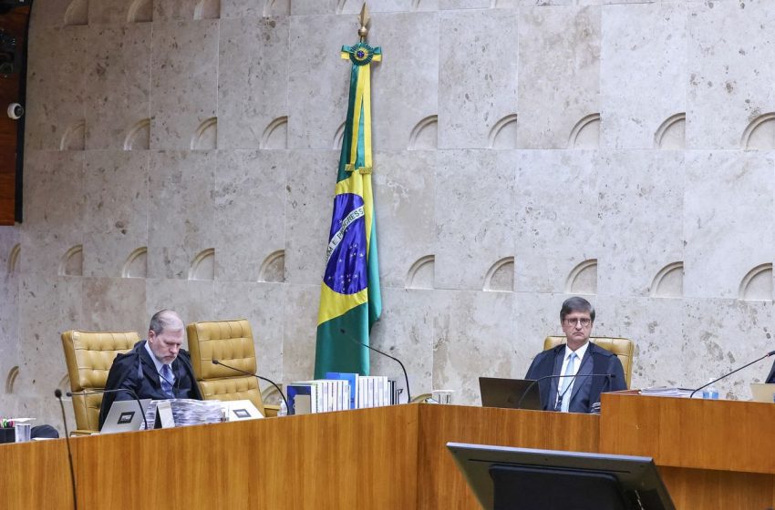  Dino defende STF e destaca papel crucial na proteção da democracia