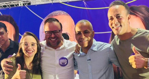  Emerson Rocha filia-se ao Podemos de Cotia com presença de Renata Abreu, prefeito Welington Formiga e lideranças da região Oeste