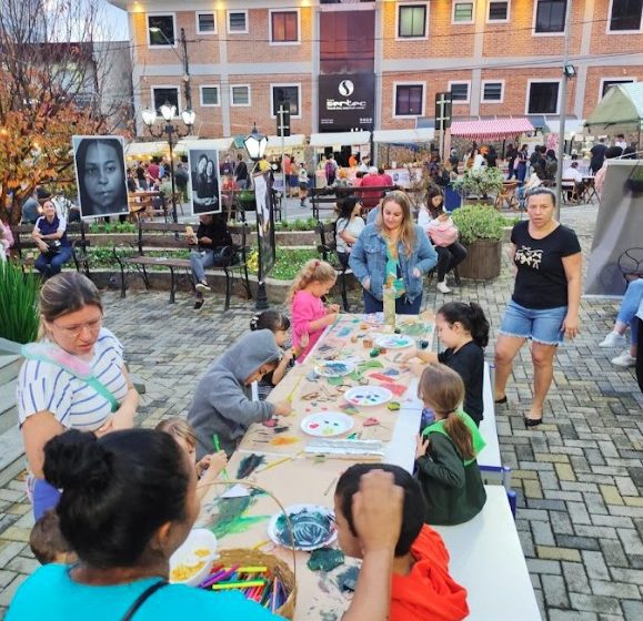  As Feiras de Extrema encantam turistas com tradição, cultura e gastronomia.
