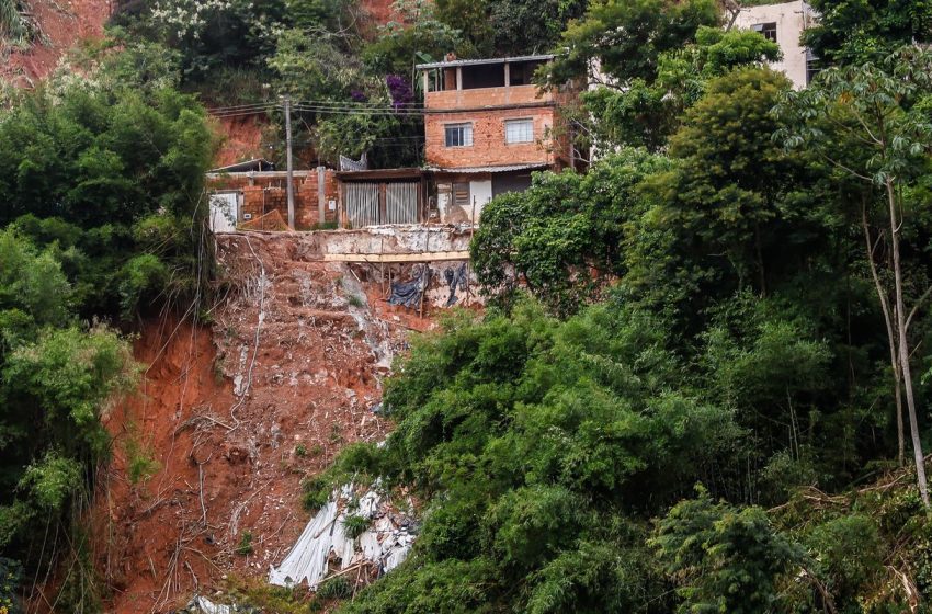  Chuvas mantêm áreas isoladas e reforçam vistorias em Minas Gerais