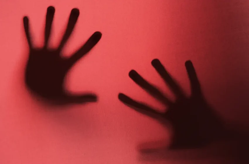  82% das brasileiras vivem com medo de estupro, revela levantamento