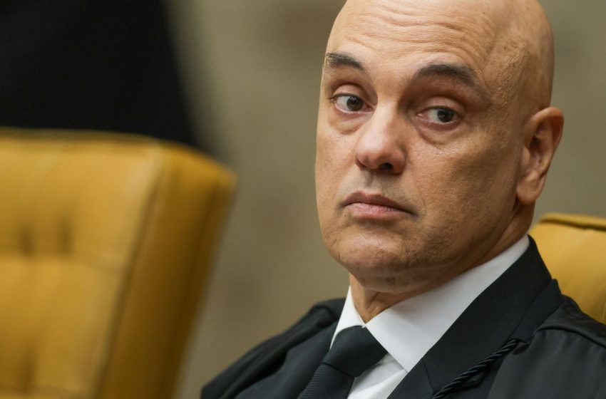 Moraes amplia restrição de drones em torno da casa de Bolsonaro