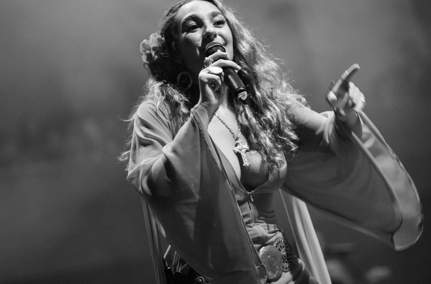  Sofia Brasil realiza show emocionante em instituto da cidade de São Paulo