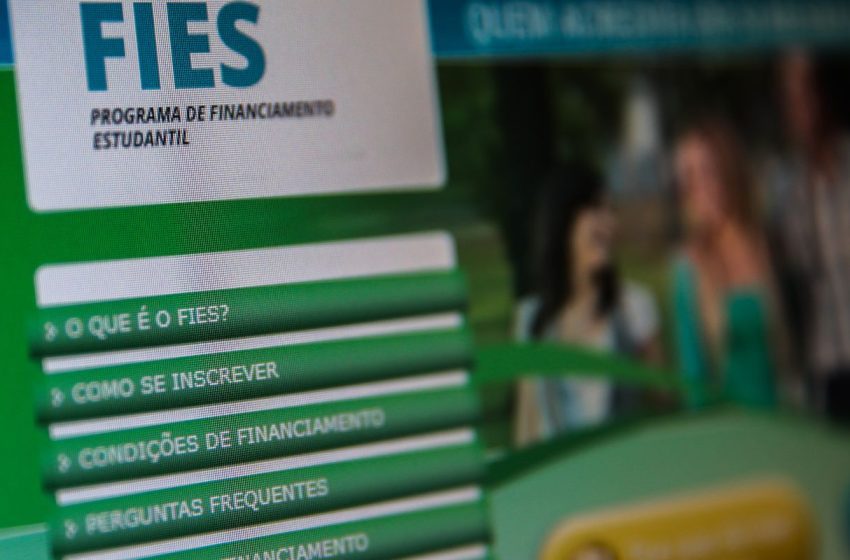  MEC convoca novos candidatos para lista de espera do Fies 2026