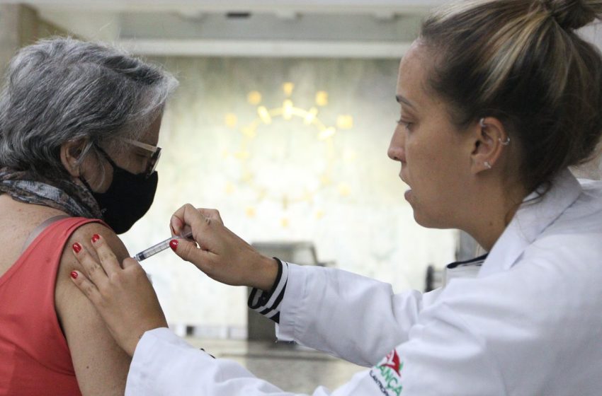  Butantan busca voluntários para estudo de nova vacina da gripe em idosos