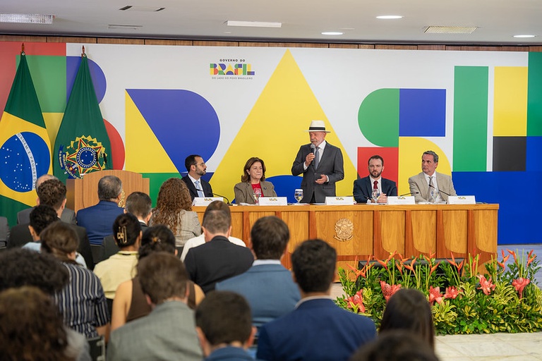  Governo do Brasil lança o programa Desenrola 2.0