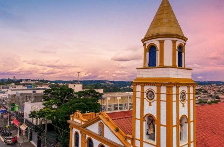 Cotia Igreja