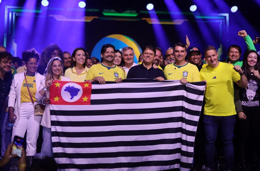  André do Prado lança pré-candidatura ao Senado com apoio maciço de lideranças