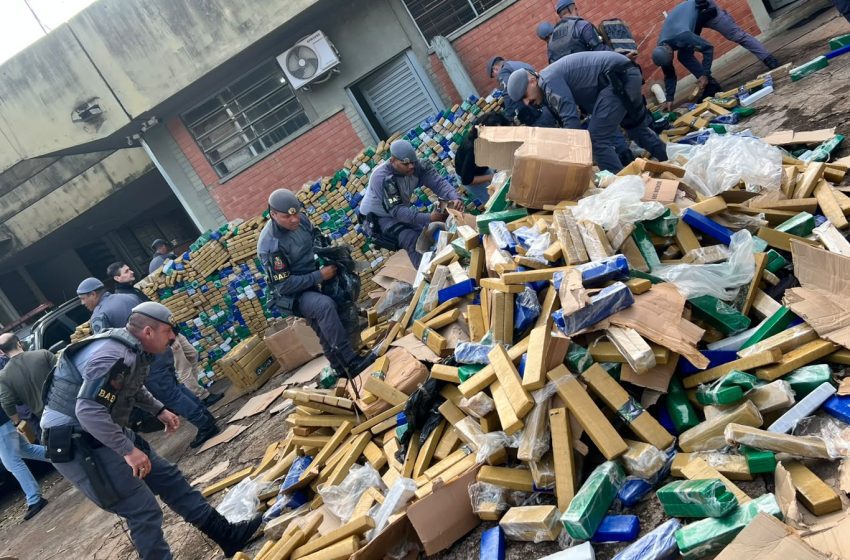  Operação Conjunta PM-SP e DOF-MS Intercepta 4,3 Toneladas de Maconha no Oeste Paulista