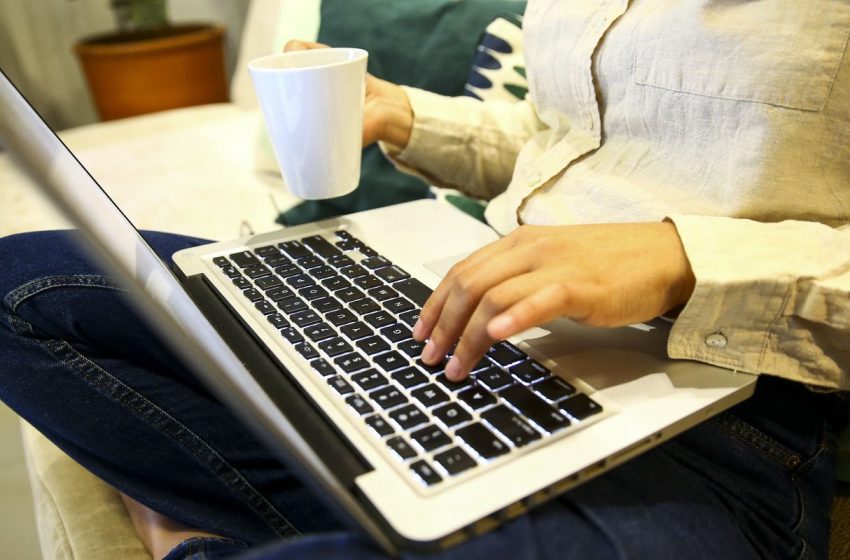  AGU Notifica Google para Remover Conteúdo de Apostas Ilegais no YouTube