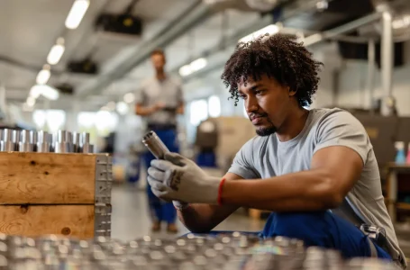 Além das vagas, os PATs oferecem atendimento e serviços gratuitos para trabalhadores, como a ha…