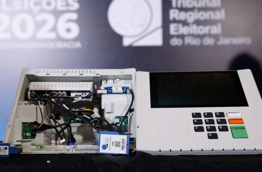  TSE Promove Transparência Inédita com Abertura ao Vivo da Urna Eletrônica