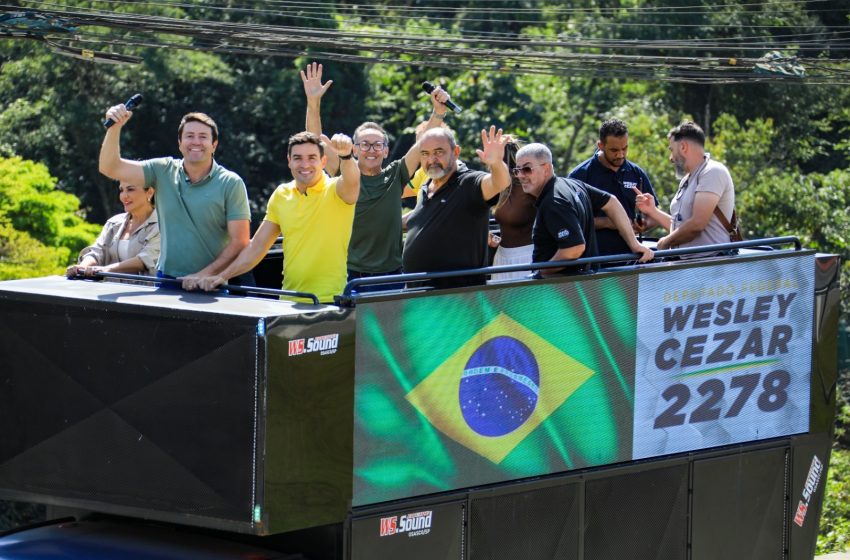  Wesley Cezar inicia campanha com grande carreata em Santana de Parnaíba