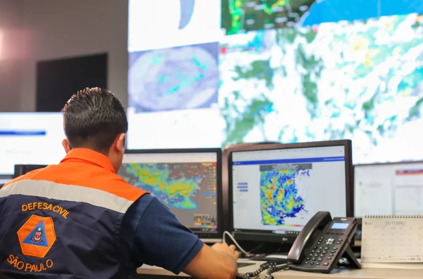  Alerta Máximo: Defesa Civil de SP Emite Avisos Severos de Chuva e Destaca Contrastes Climáticos