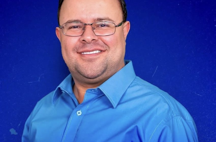  Exclusiva: Prefeito de Cotia anuncia redução de secretarias e nega pressão da Câmara Municipal