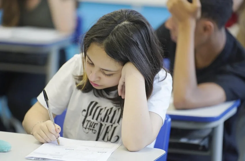  Seduc-SP Abre Matrículas para 2027, Incluindo 16 Novas Escolas PPP com Capacidade para Mais de 16 Mil Estudantes