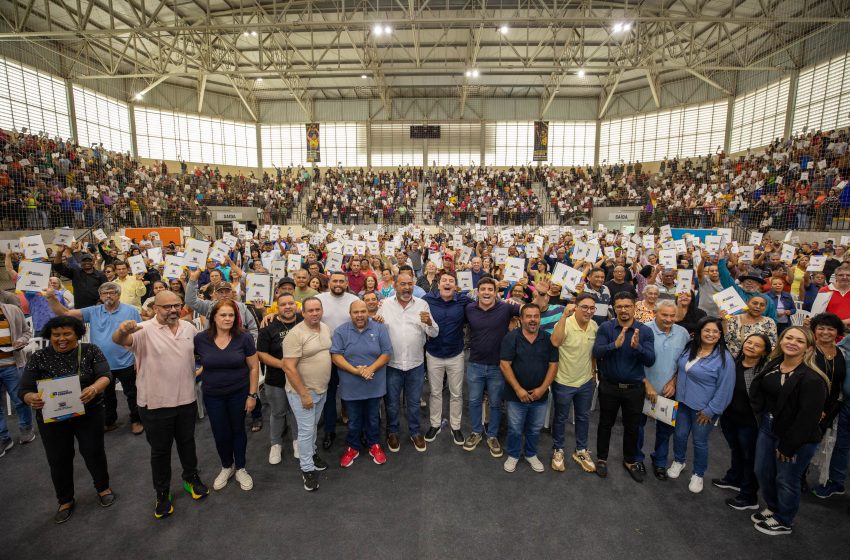  Santana de Parnaíba entrega cerca de 700 escrituras e ultrapassa 10 mil imóveis regularizados
