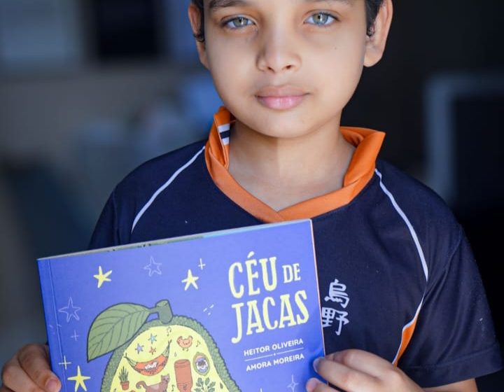  Aluno da rede municipal de Cajamar lança livro na Bienal de São Paulo
