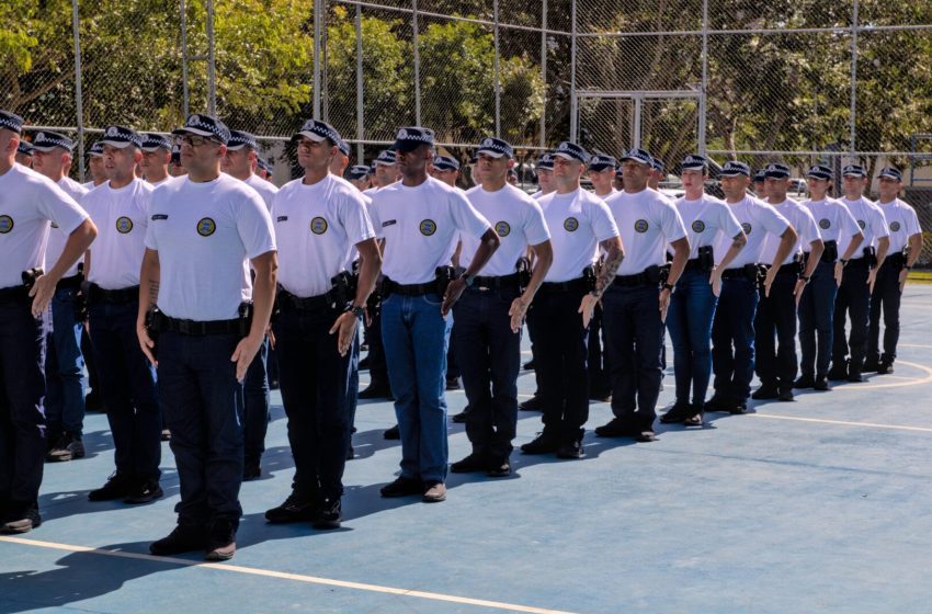  Segurança Pública de Cotia forma 75 novos GCMs no proximo dia, (10)