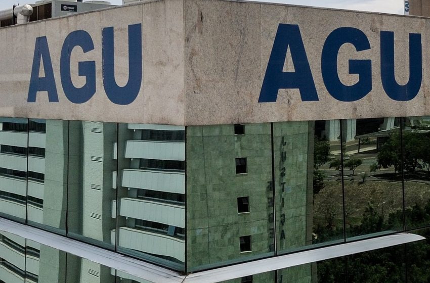  AGU Aciona Justiça Federal para Bloquear Sites de Venda de Diplomas Falsos