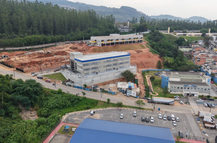  Santana de Parnaíba reforça investimentos na educação com obras em mais de 30 escolas 