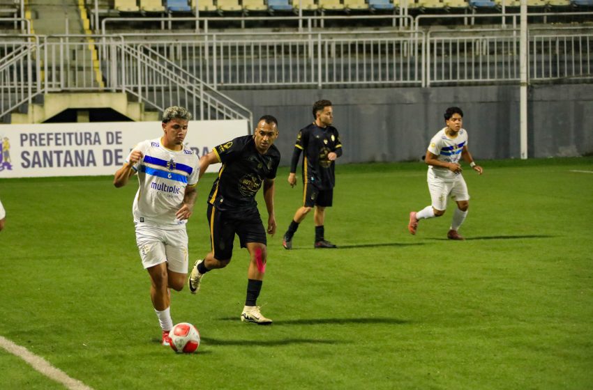  Final da 1ª divisão do futebol emociona público no Estádio Municipal de Santana de Parnaíba