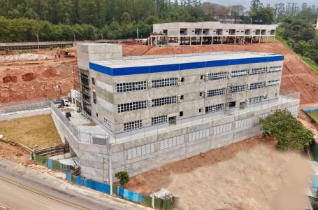 Santana de Parnaíba, avança ,obras , novo Colégio Aldonio