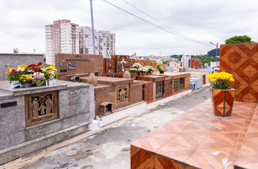  Cemitérios de Osasco se preparam para receber visitantes no Dia de Finados