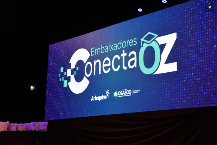  Conecta OZ homenageia alunos e professores da rede municipal de ensino
