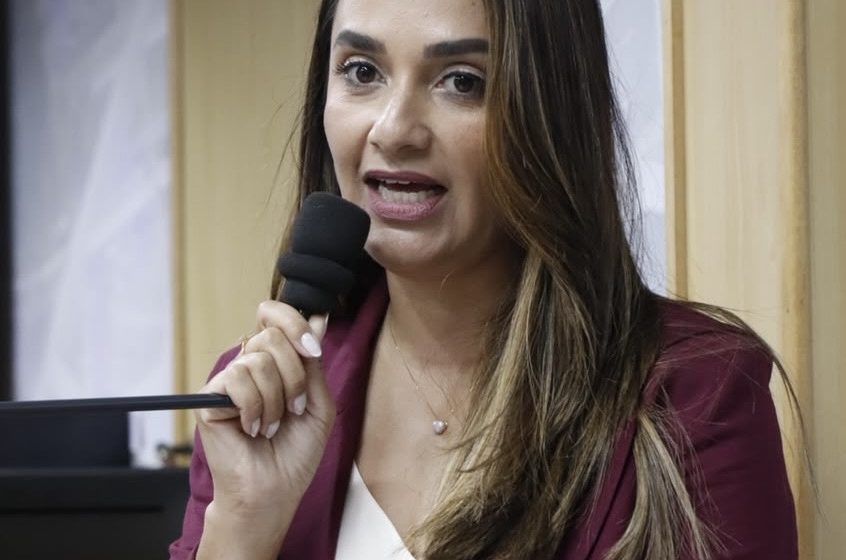  Outubro Rosa: Elsa Oliveira cobra clareza sobre direito de servidoras a exames preventivos